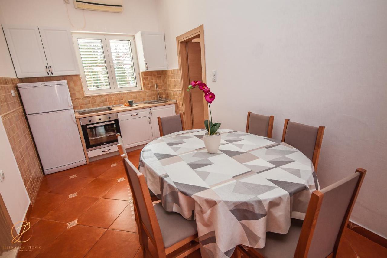 Apartments Batricevic Herceg Novi Dış mekan fotoğraf