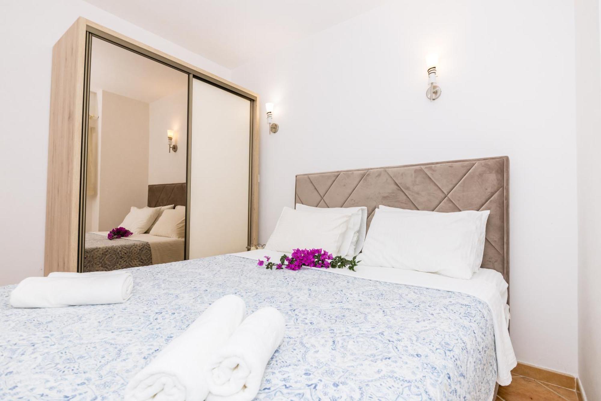 Apartments Batricevic Herceg Novi Dış mekan fotoğraf