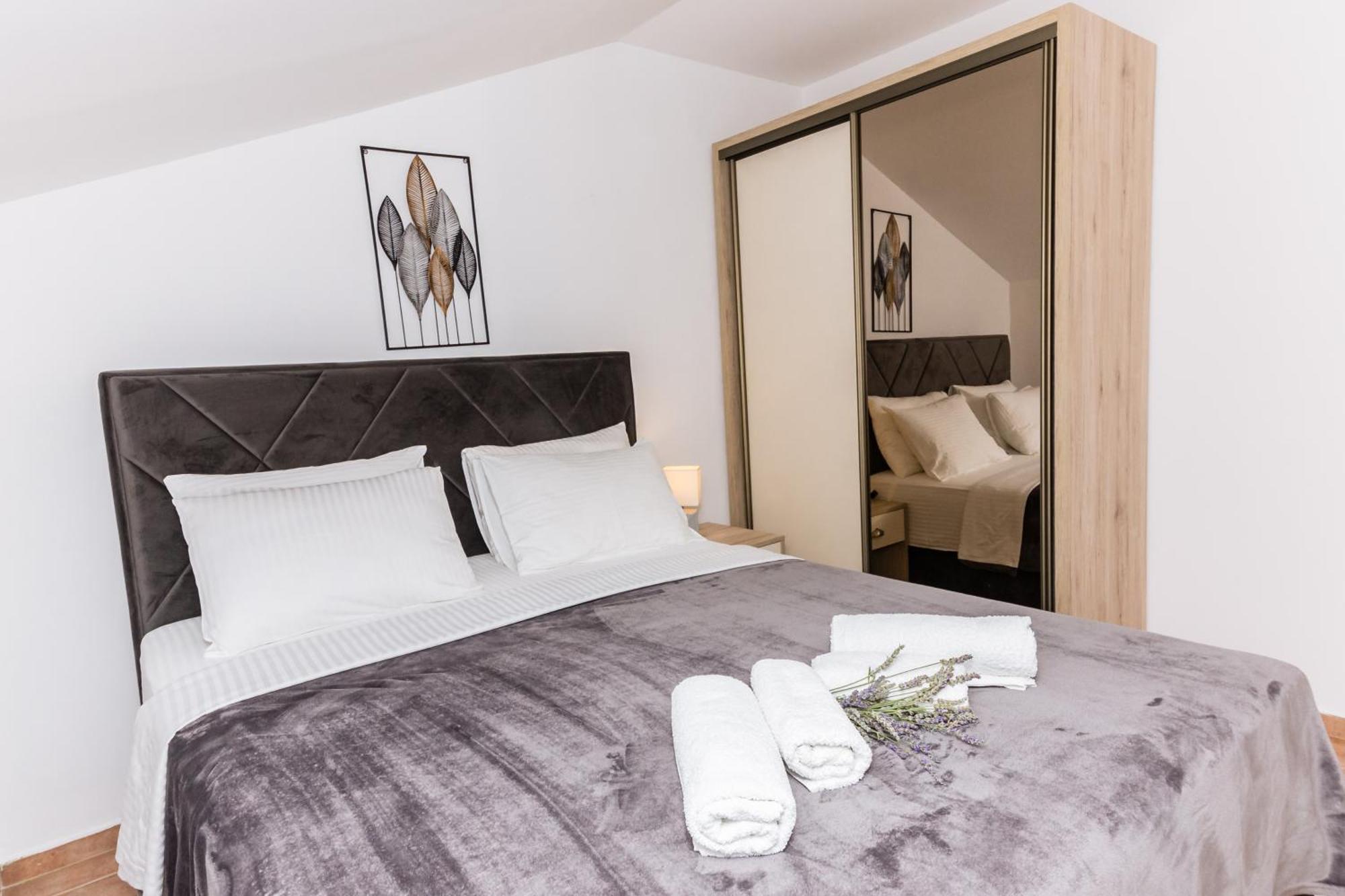 Apartments Batricevic Herceg Novi Dış mekan fotoğraf